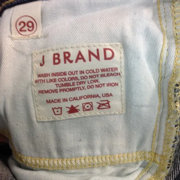 ⭐️40% Off⭐️ J Brand Dark Wash Flare Bootcut Jeans