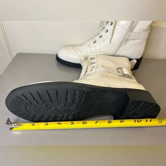 “Aerosoles” Women’s White Lace Up Ankle Boots w/Side Zipper&amp; Chunky Sole Size 10
