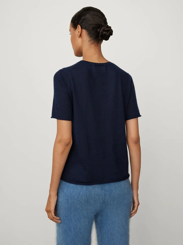 Ari T-Shirt in Navy