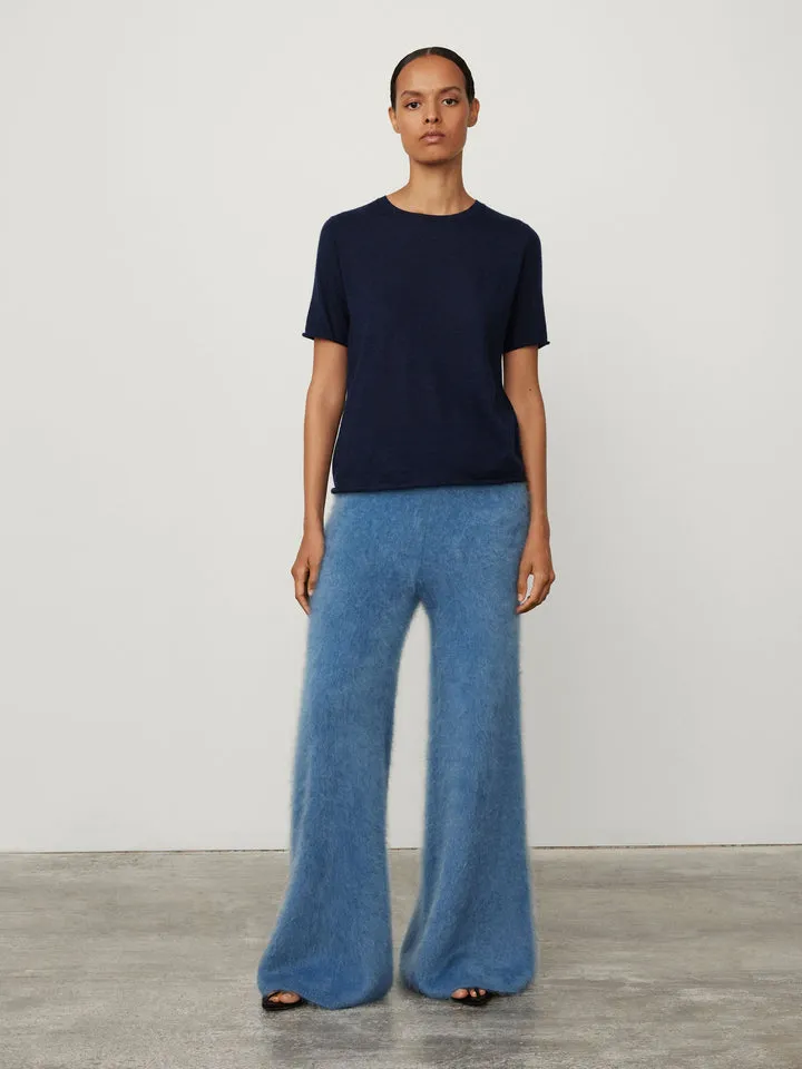 Ari T-Shirt in Navy
