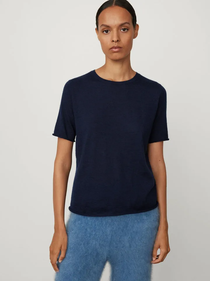 Ari T-Shirt in Navy