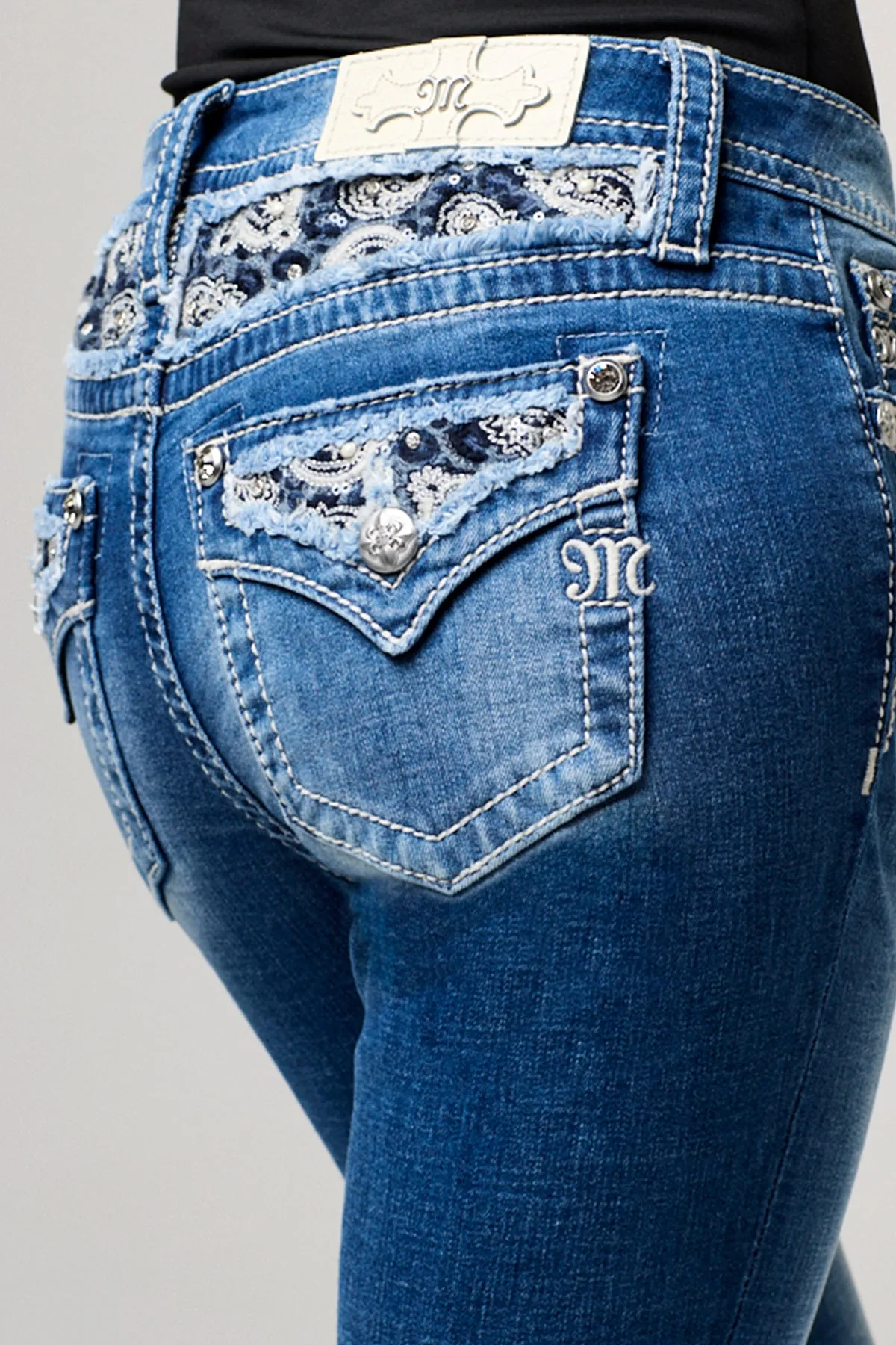 Beata Bootcut Jeans