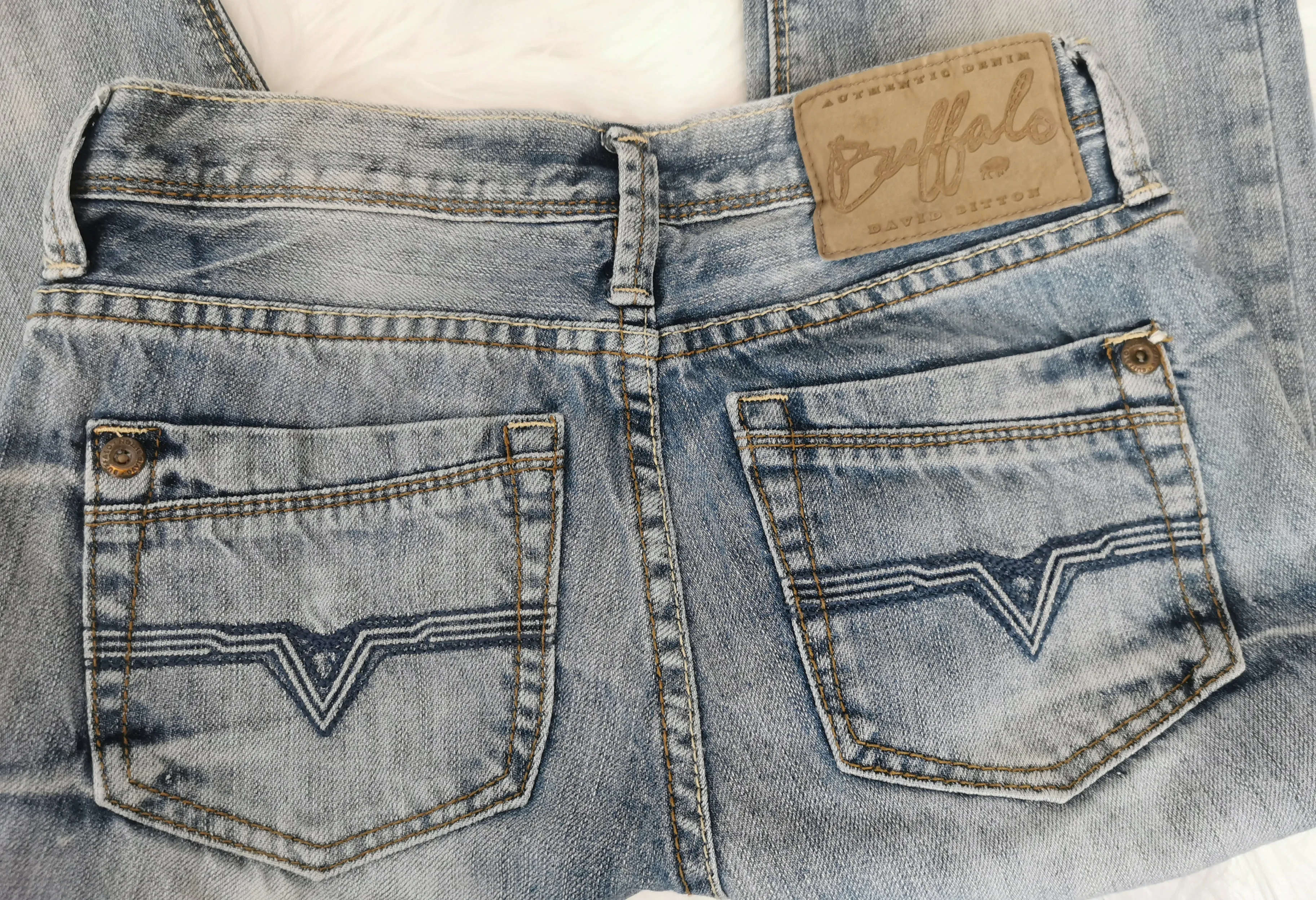 BOY SIZE 12 YEARS - BUFFALO, Style: 'Evan' Slim Fit Jeans EUC B57