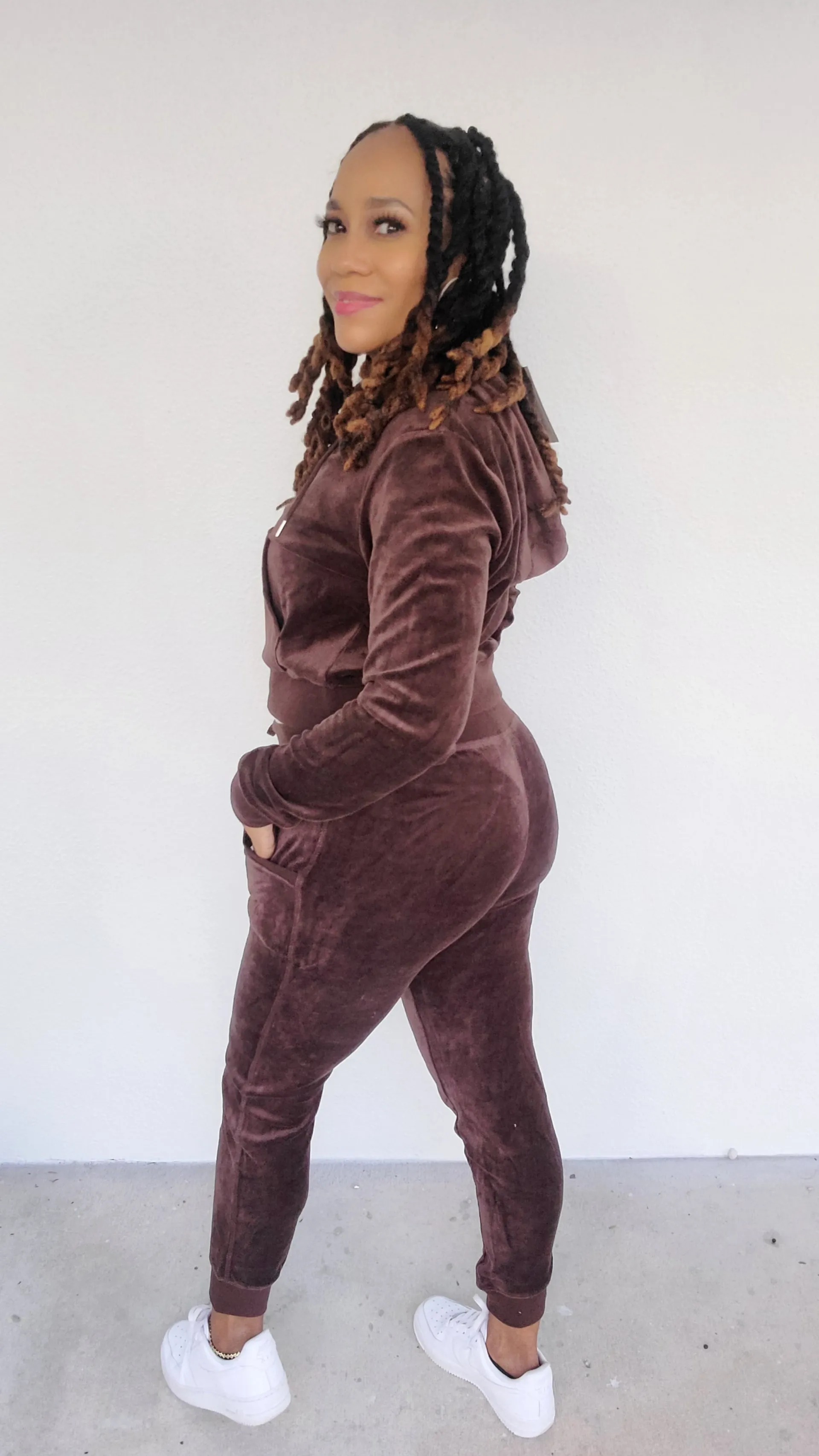 Cozy it Up Velour Jogger Set | Brown