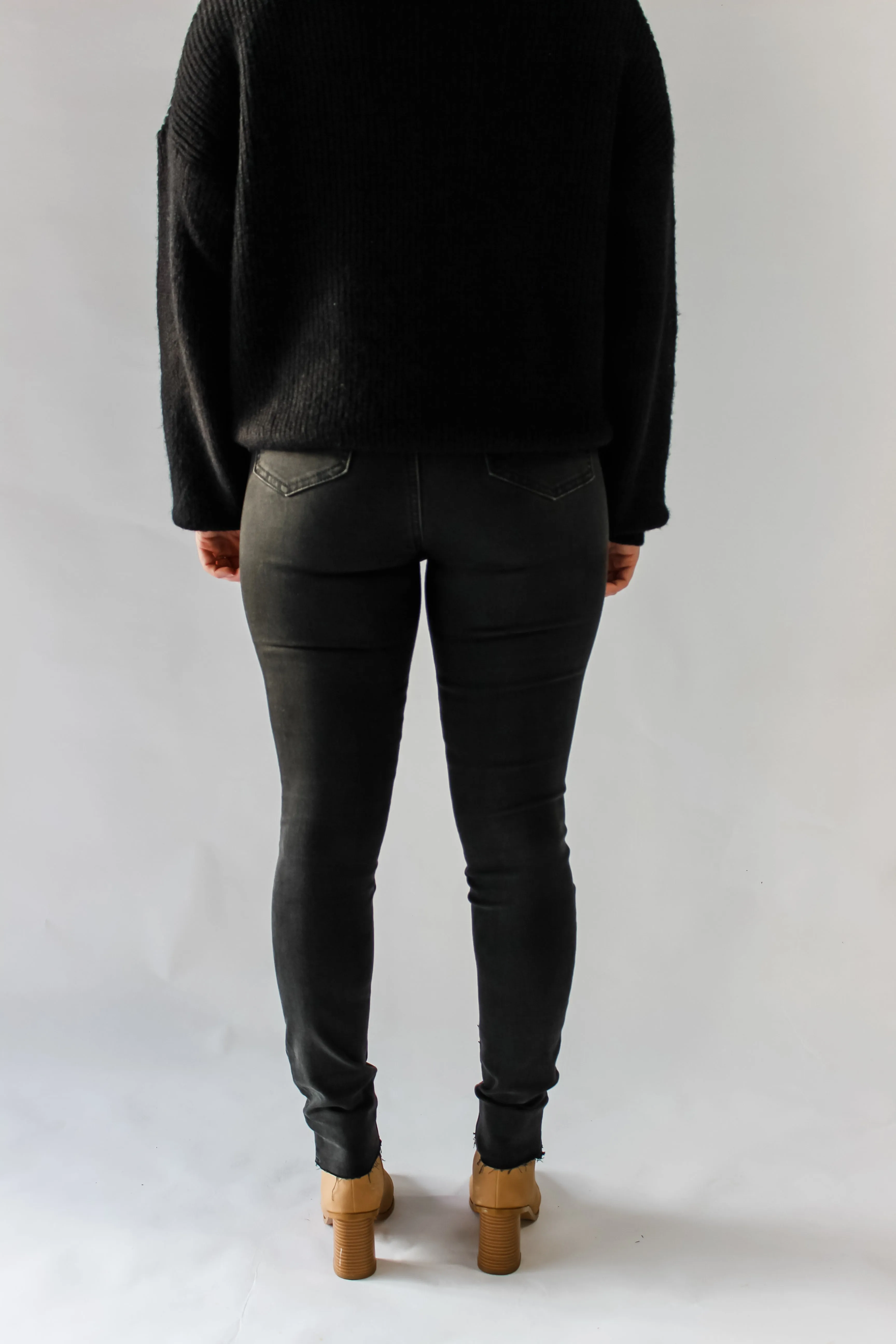 EVERMORE JEANS - BLACK WASH