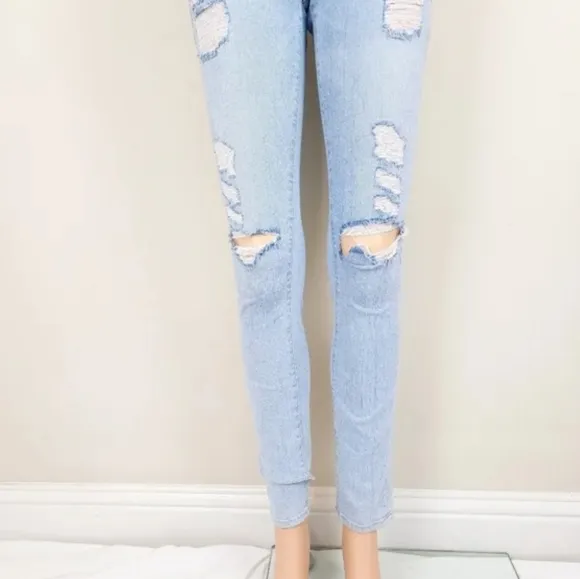 Frame Denim Le Skinny de Jeanne Distressed Jeans Pants