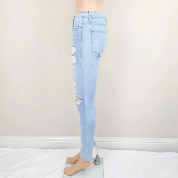 Frame Denim Le Skinny de Jeanne Distressed Jeans Pants