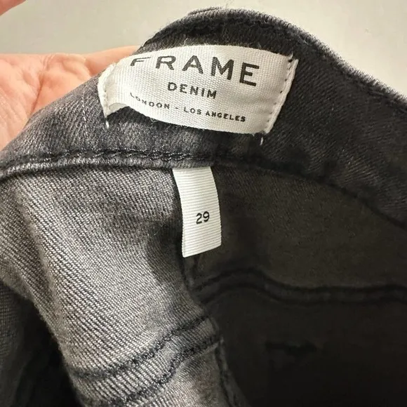 Frame Le one Skinny Jeans size 29