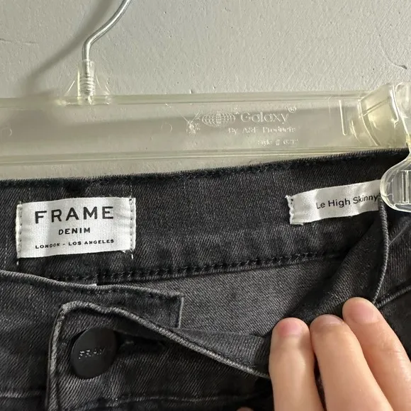 Frame Le one Skinny Jeans size 29