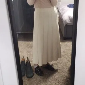 French Mason Women's High Waist Textured A-Line Pleated Skirt Cream Size 2 NWOT