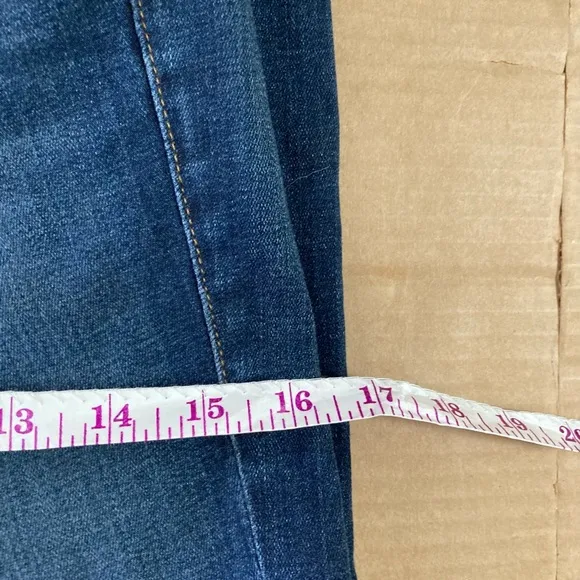 Good American Good Legs Skinny Jeans size 00/24