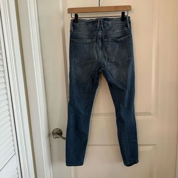 Good American Good Legs Crop Jeans