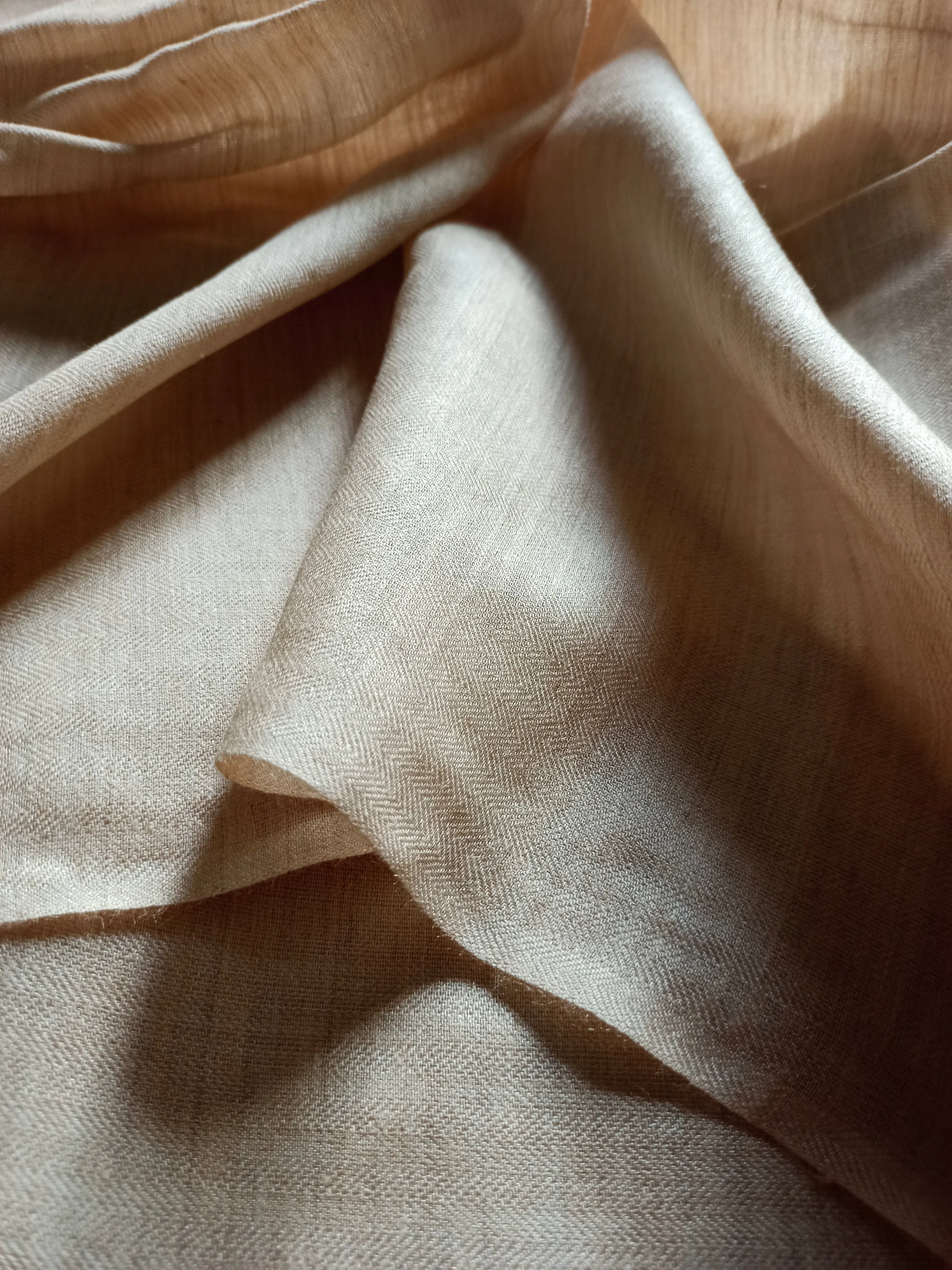Handwoven Pure Munga Pashmina Fabric (Dyeable)