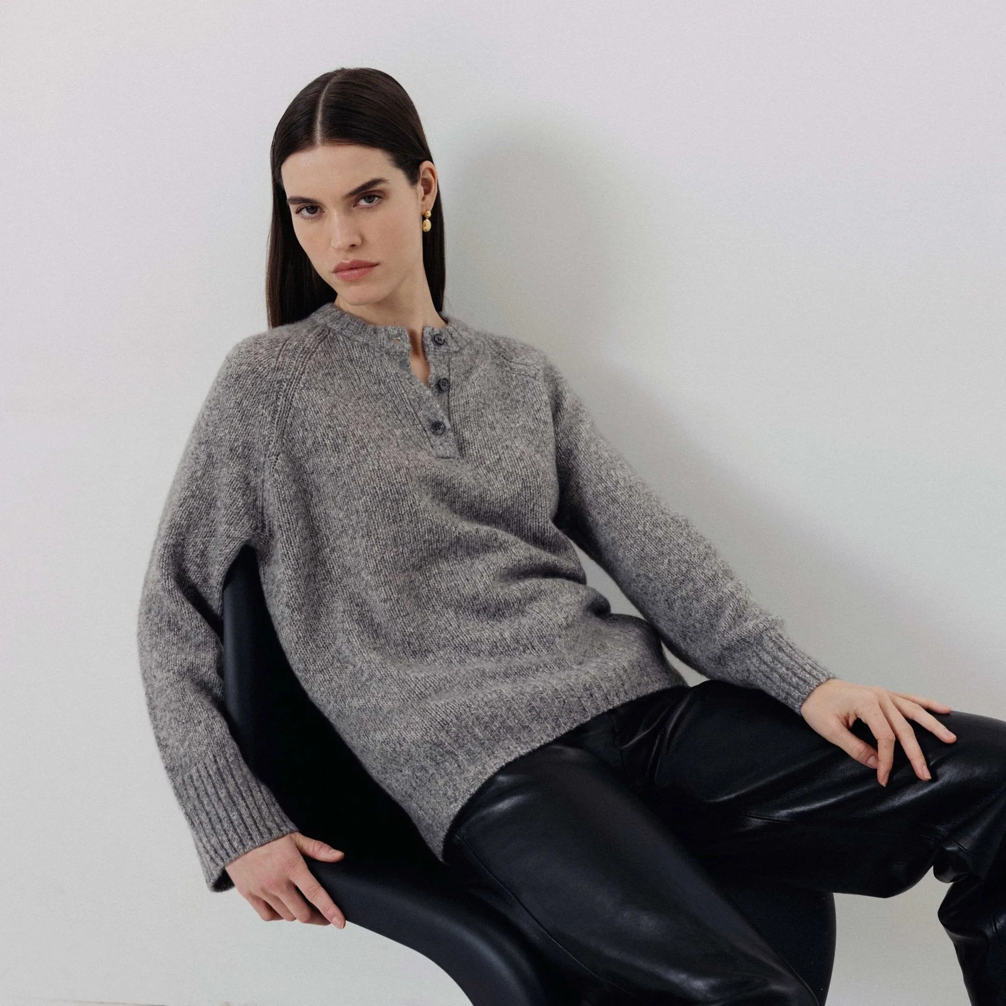 Iris Crewneck Henley Cashmere Pullover
