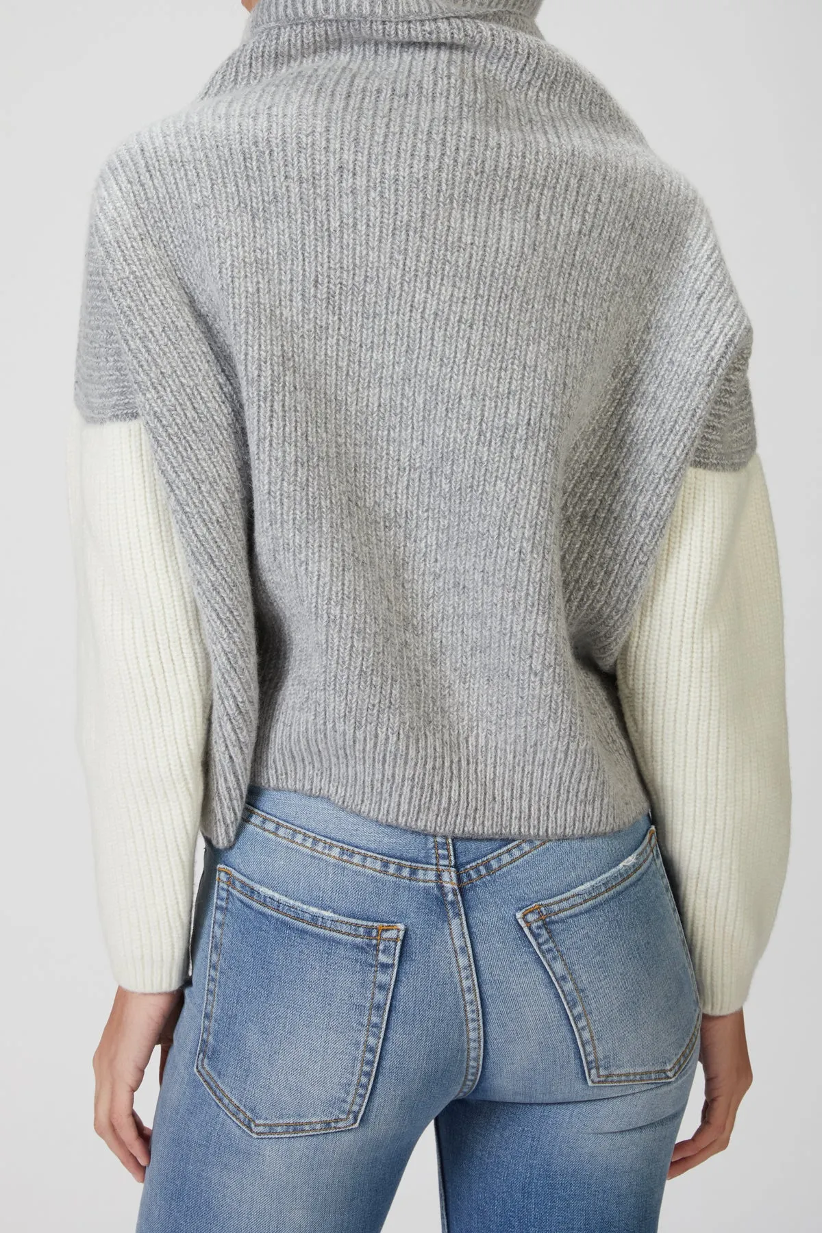 JOAN JUMPER