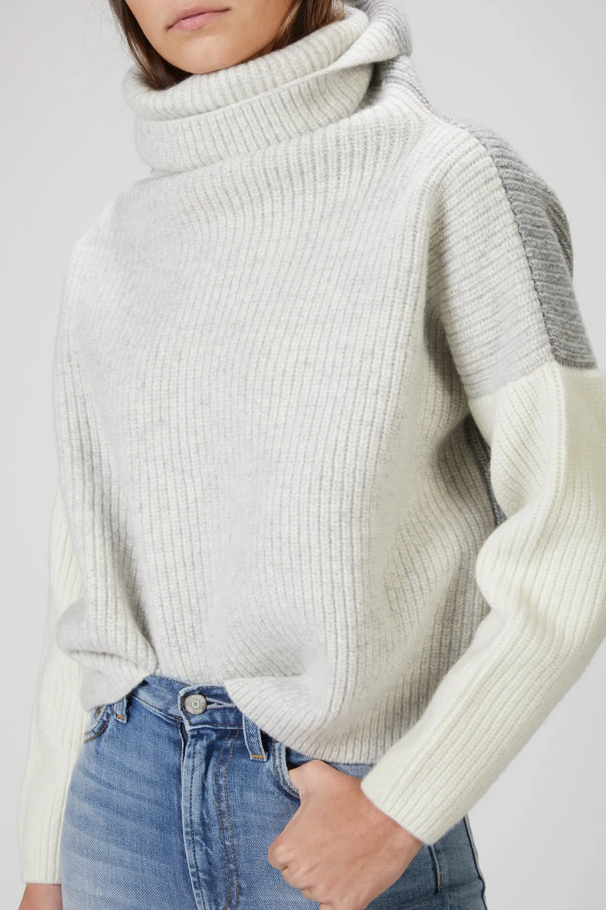 JOAN JUMPER