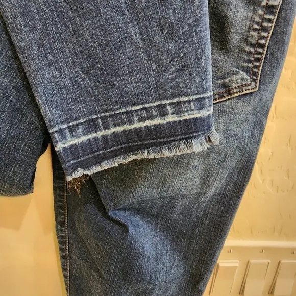 Joe's Jeans High Rise Skinny Raw Hem Shirley Jeans
