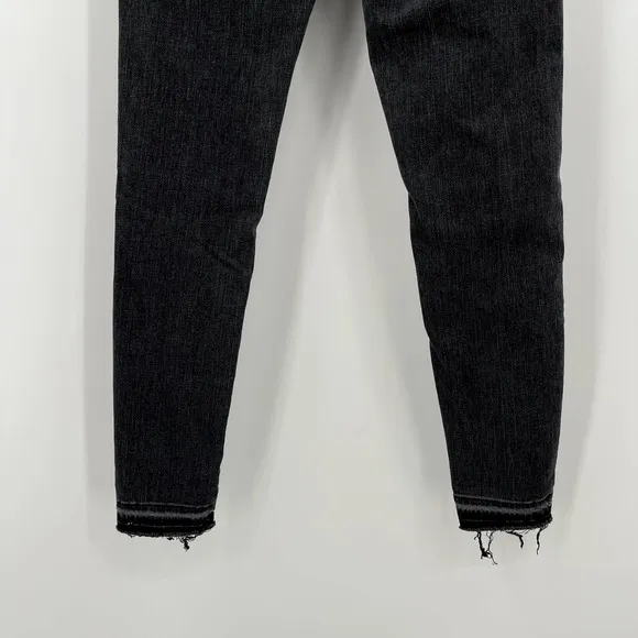 Levi's 720 High Rise Super Skinny Jeans in Subtle Art Washed Black Sz 26 Raw Hem