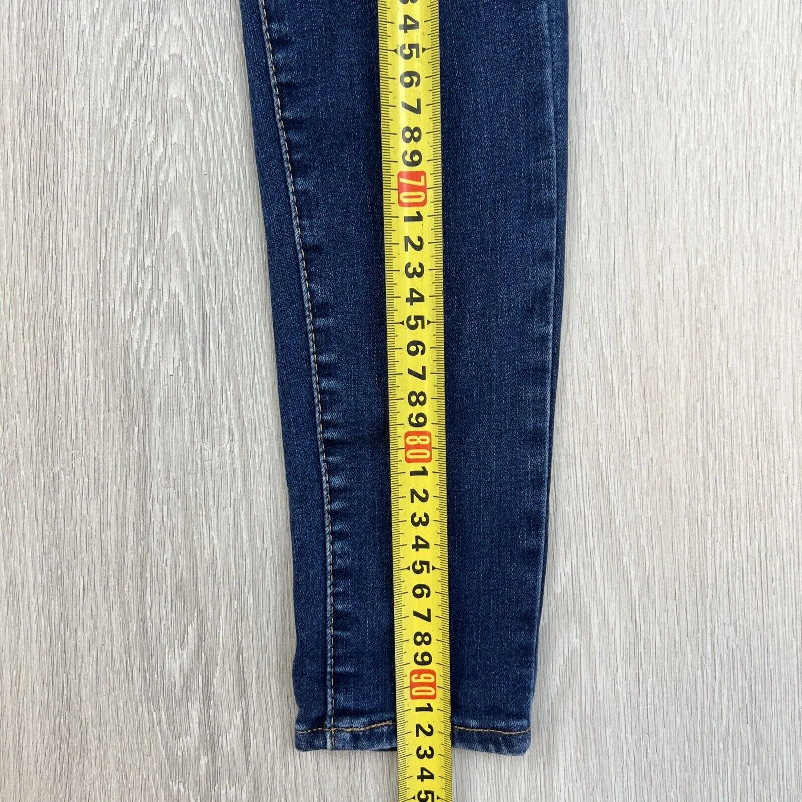 Levi’s 720 Womens High Rise Super Skinny Size 26
