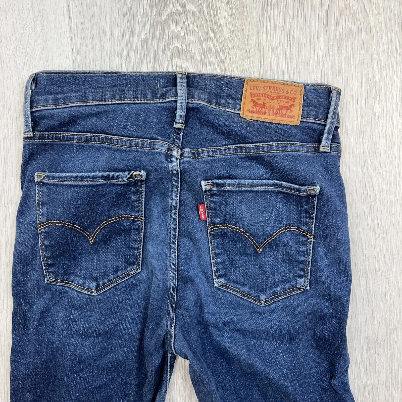 Levi’s 720 Womens High Rise Super Skinny Size 26