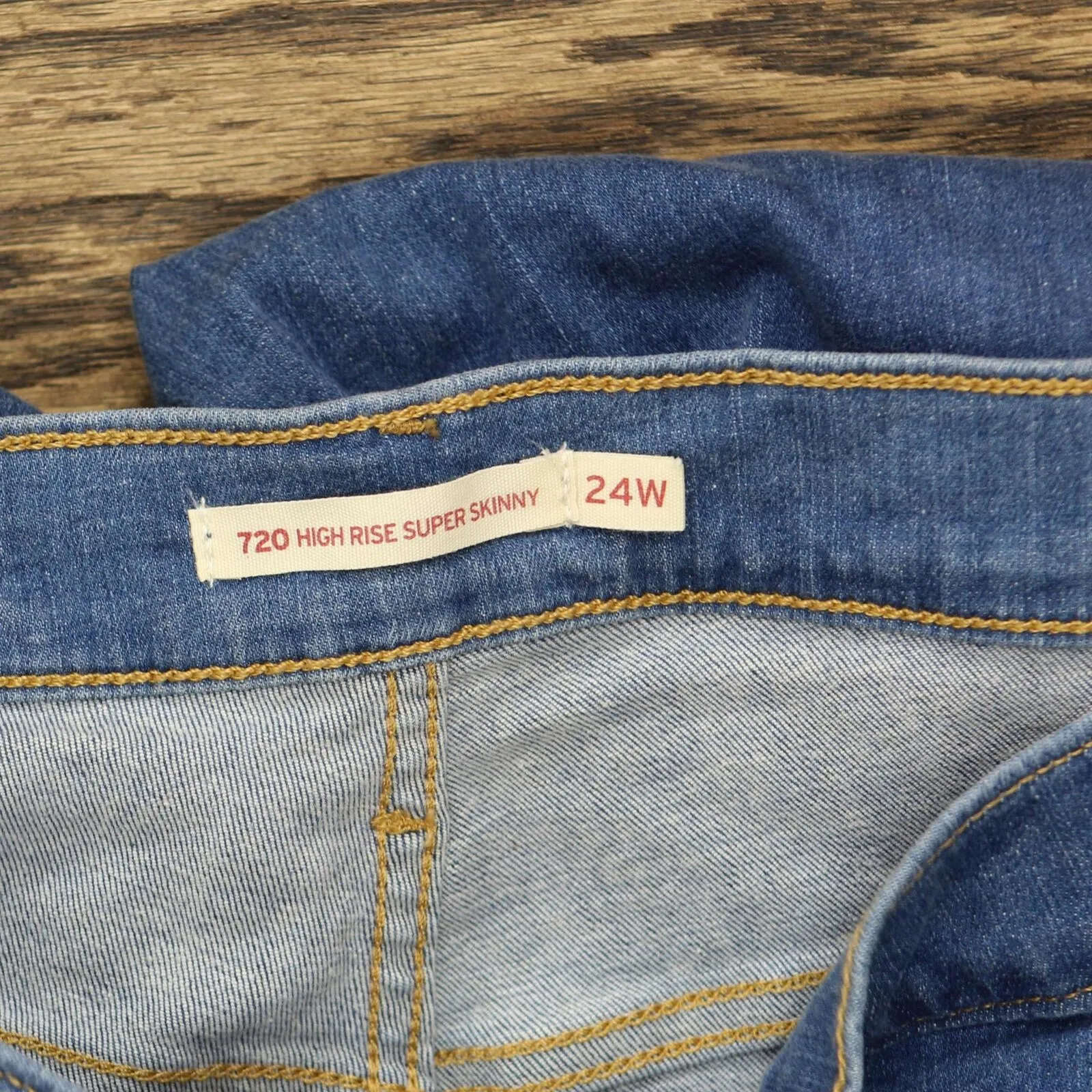 Levi's Women's Plus-Size 720 High Rise Super Skinny Jeans 577500049