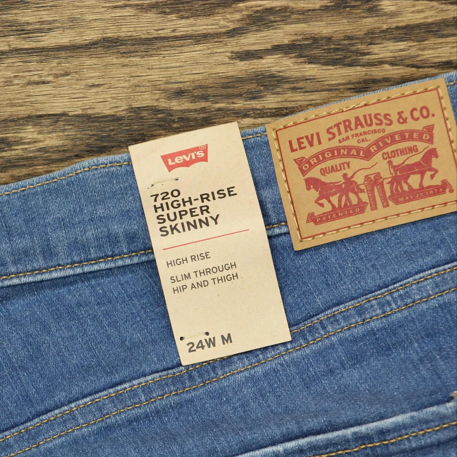 Levi's Women's Plus-Size 720 High Rise Super Skinny Jeans 577500049