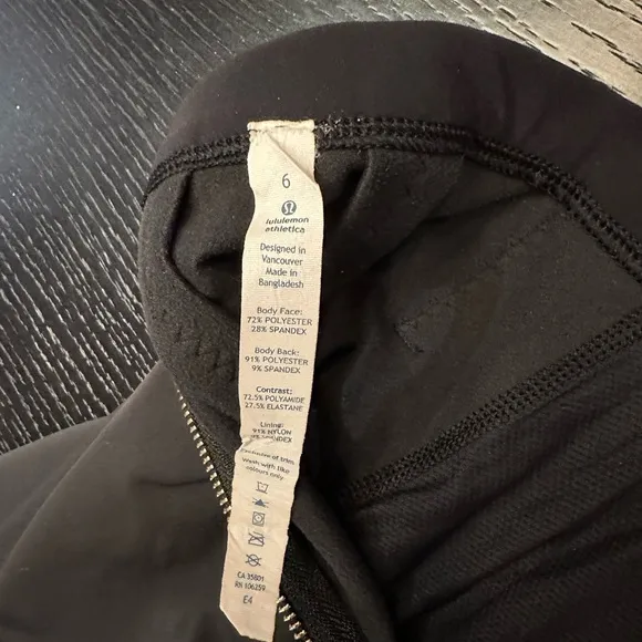 Lululemon pleated skirt with pockets!