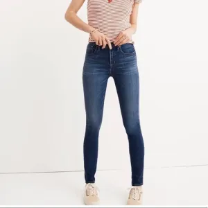 Madewell 10” High Rise Skinny Jeans Danny Wash Dark Blue Size 26 Tall Women’s