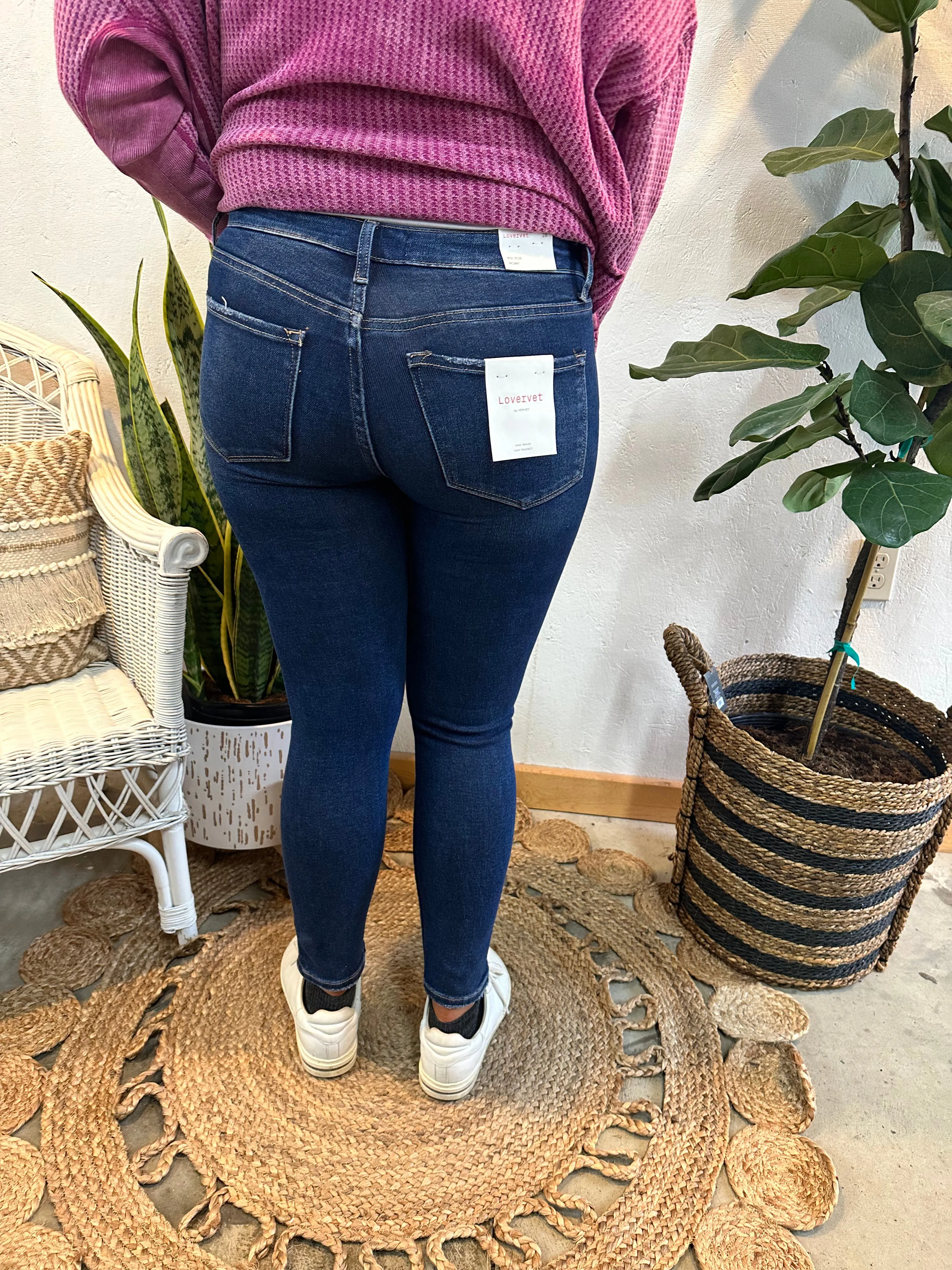 Mid Rise Crop Skinny