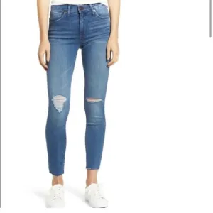 NEW • Madewell • Women’s 9&quot; Mid-Rise Ripped Knee Skinny Jeans Bellachase Blue 24