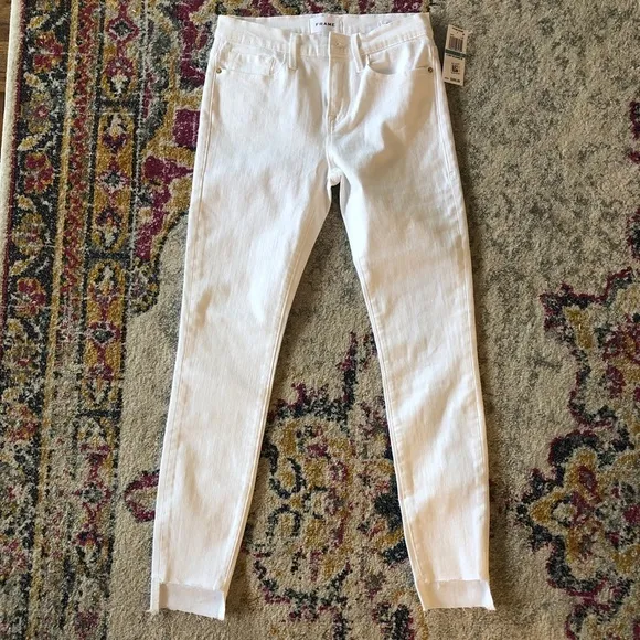 NWT $205 Frame Skinny de Jeanne Step Hem Jeans Blanc Size 25 Revolve