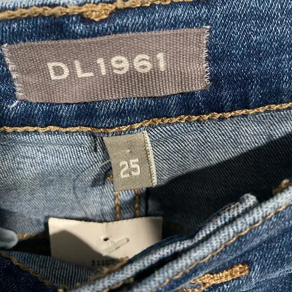 NWT DL1961 Ultra High Rise Skinny Jeans