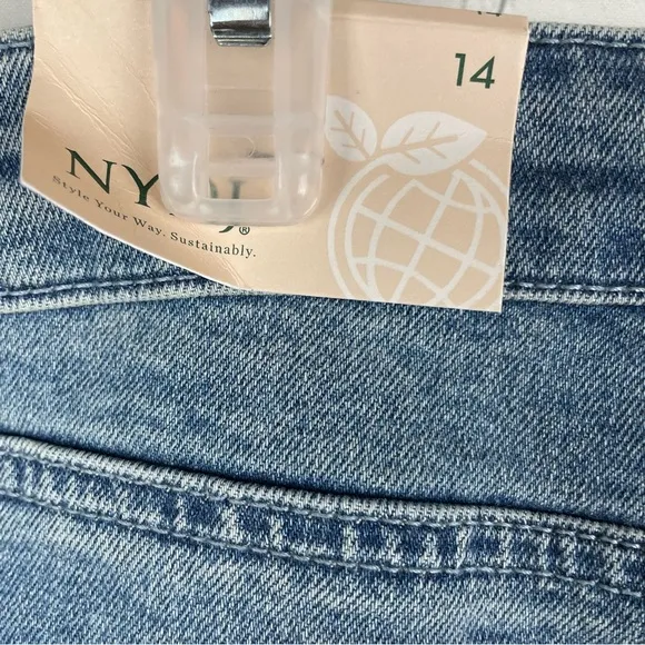 NYDJ NWT Slim Bootcut Riverfront Jeans size 14