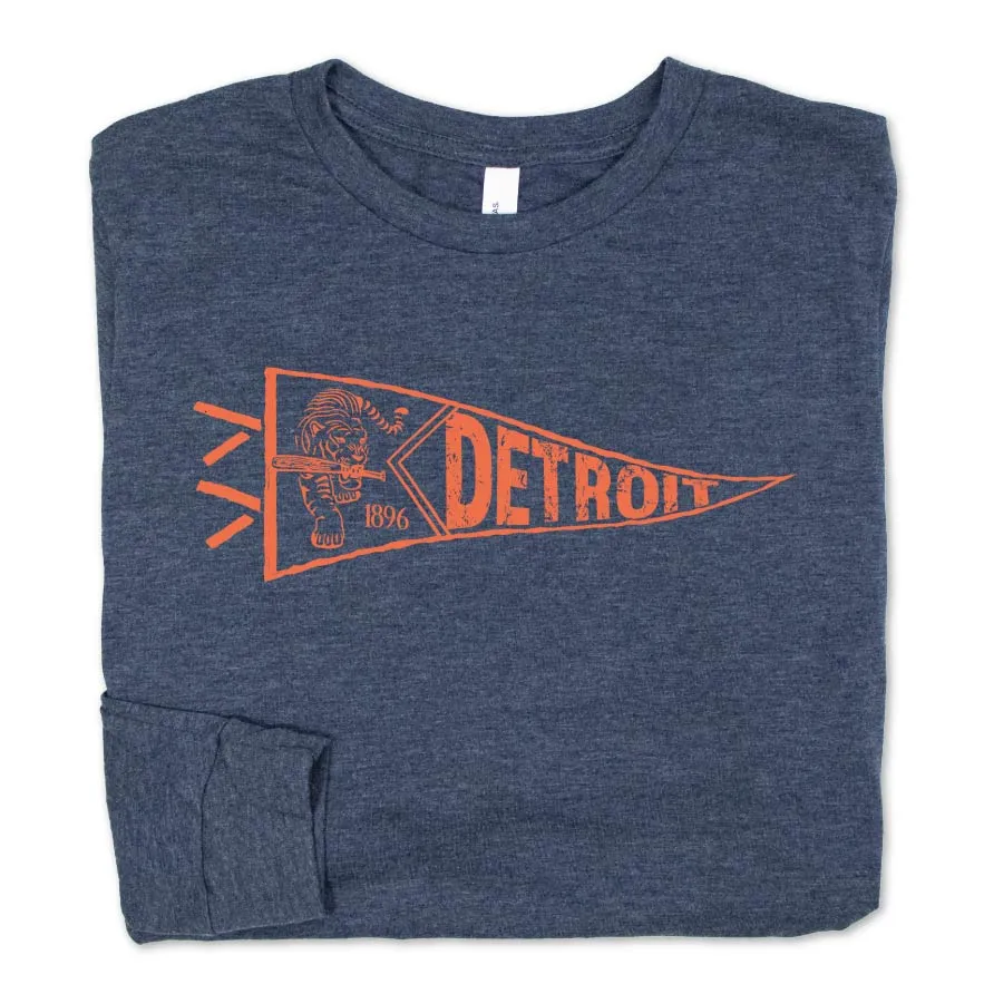 Pennant long sleeve tee