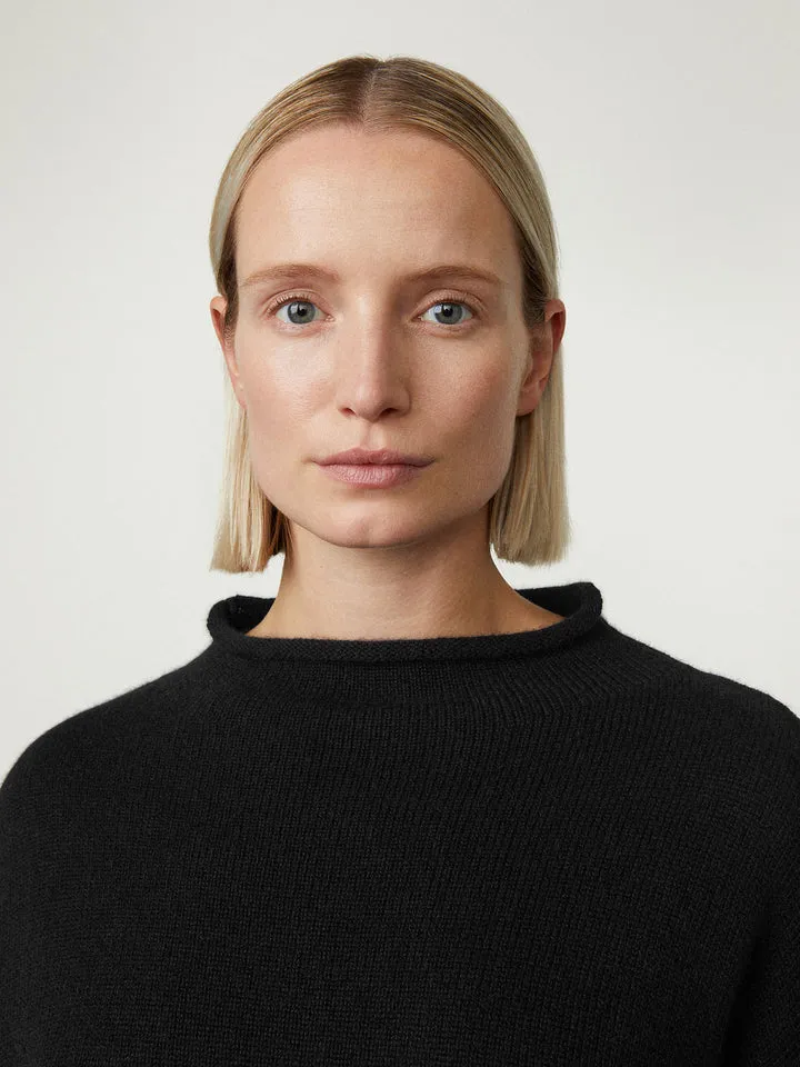 Sandy Sweater in Black
