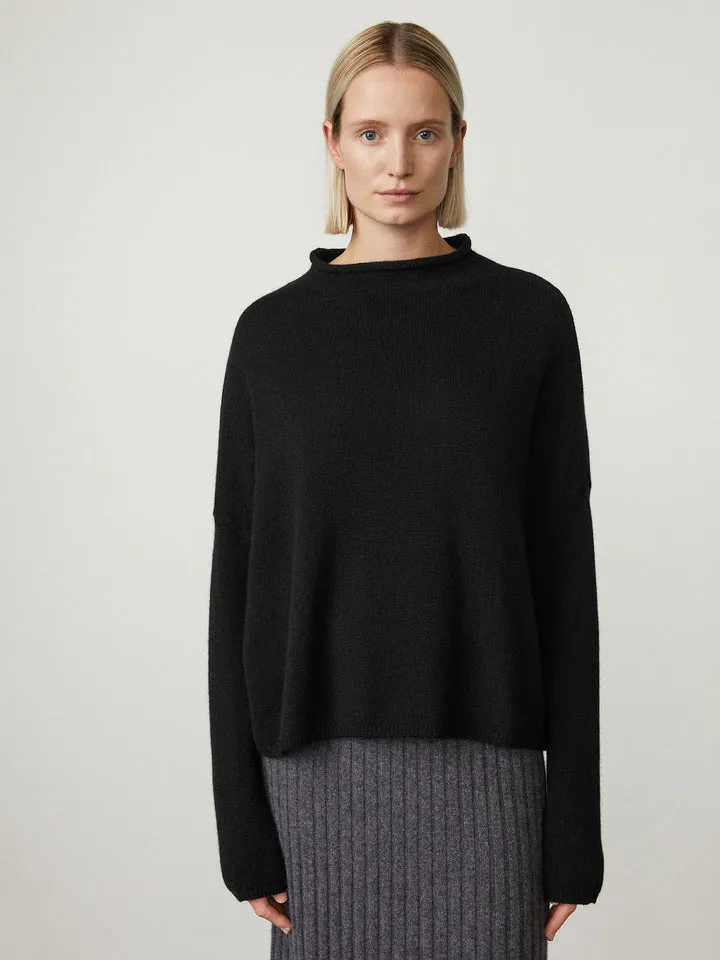 Sandy Sweater in Black