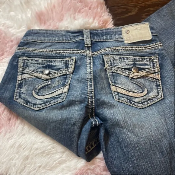 Silver Jeans Co AIKO Flap Distressed Bootcut Jeans Women's Size 27