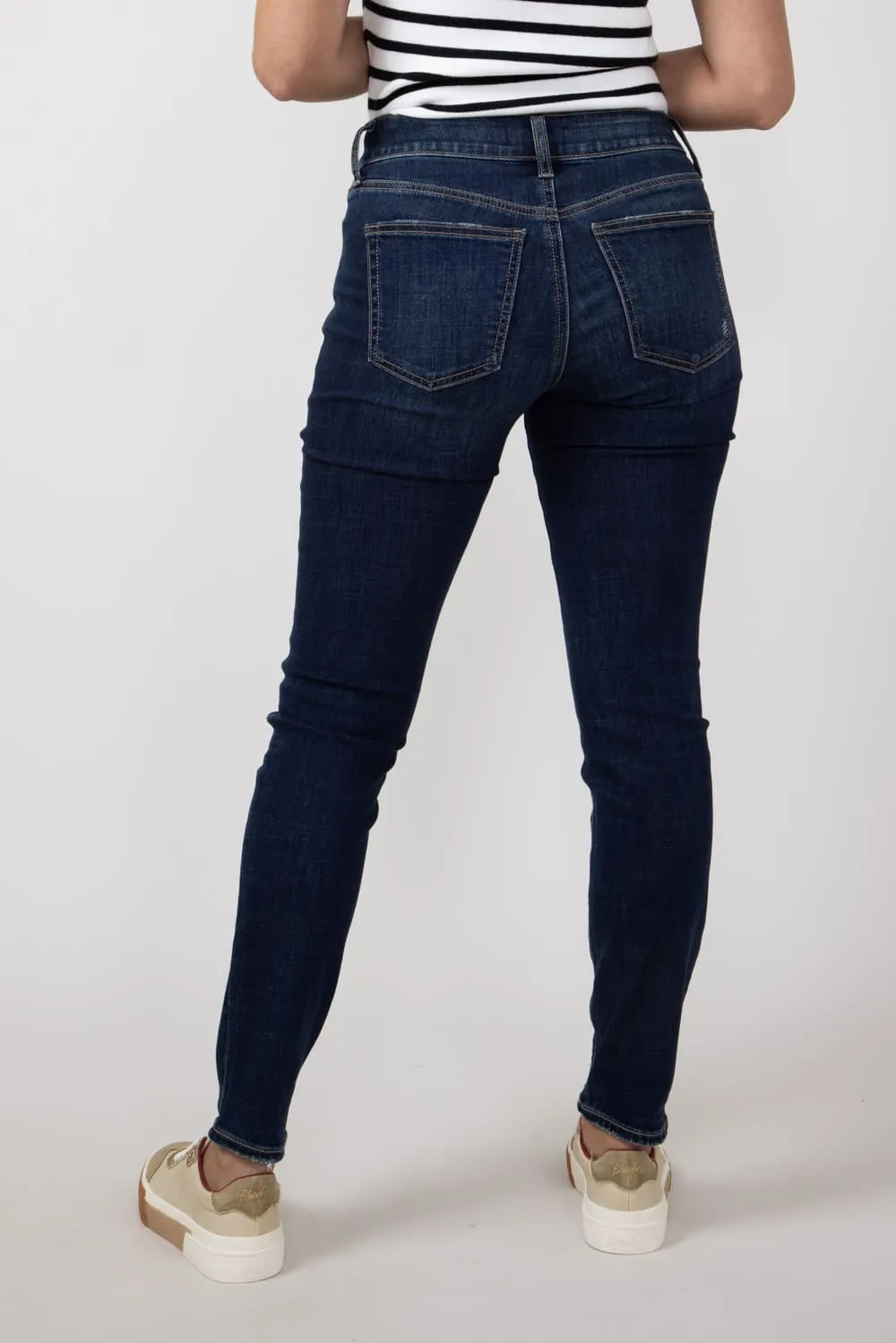 Silver Jeans Mid Rise Suki Skinny Jeans for Women | L93151CVS413