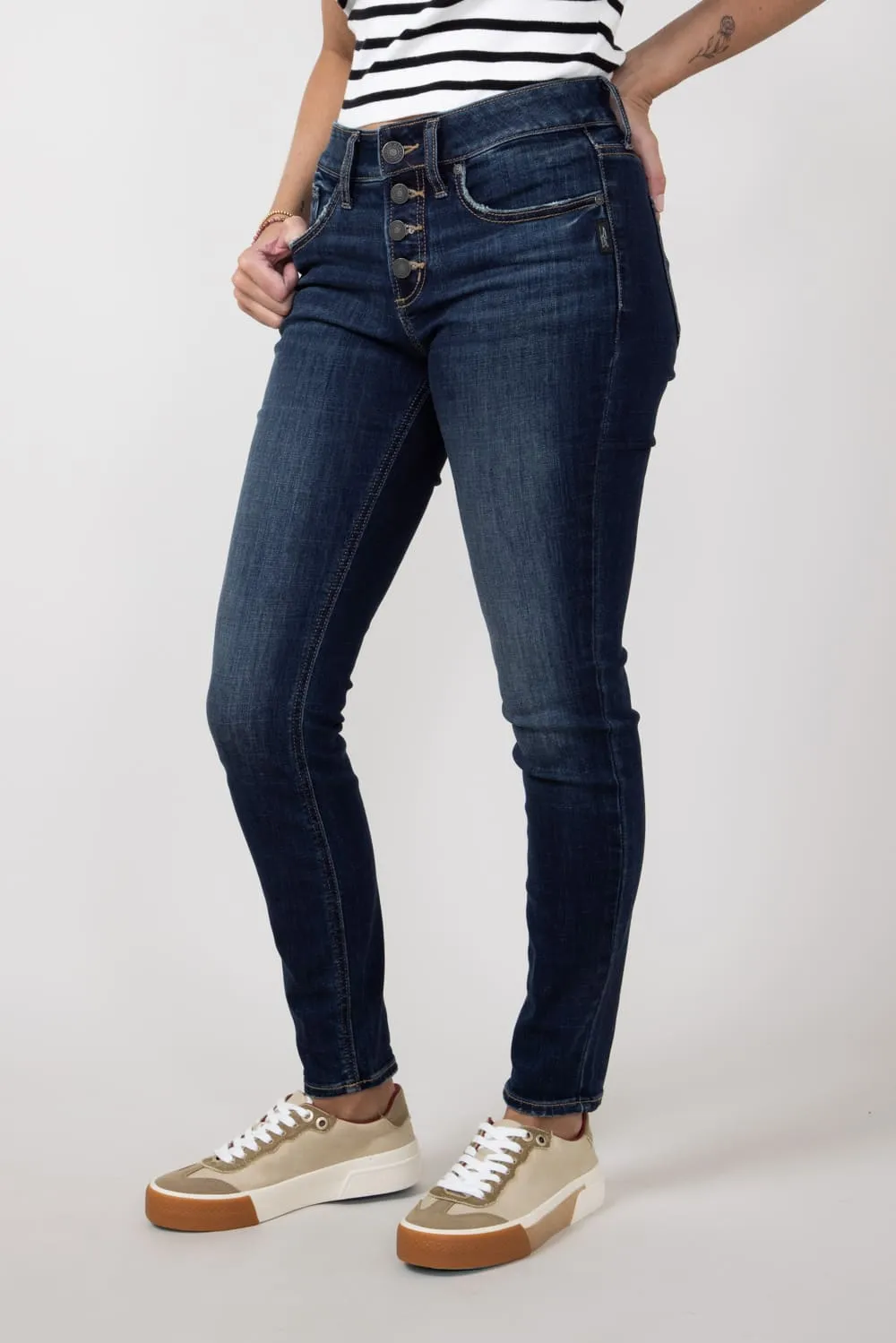 Silver Jeans Mid Rise Suki Skinny Jeans for Women | L93151CVS413