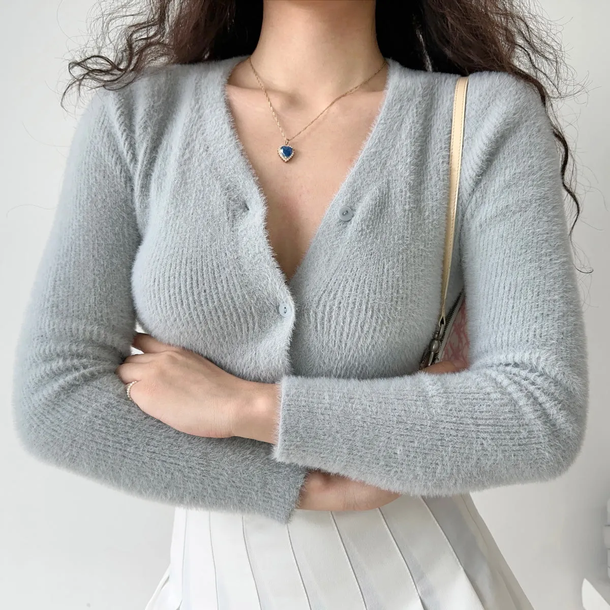 slim high waist short v-neck knitted cardigan