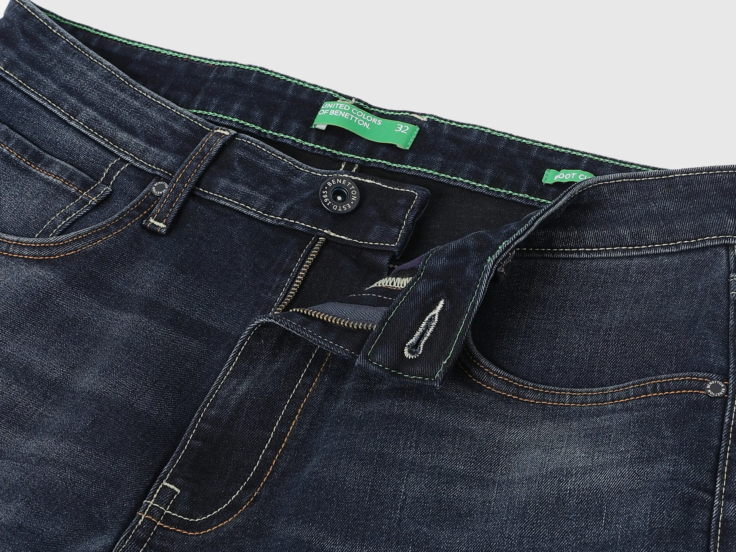Solid Bootcut Fit Jeans
