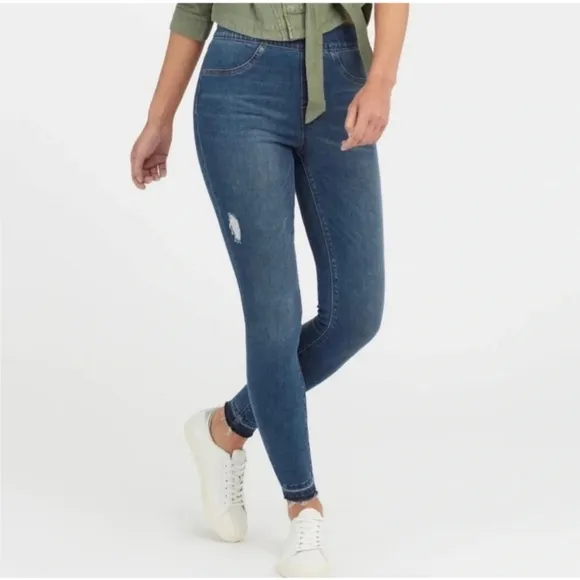 Spanx Distressed Raw Hem Skinny Jean Size Medium Blue