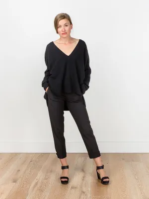 square v-neck sweater - black