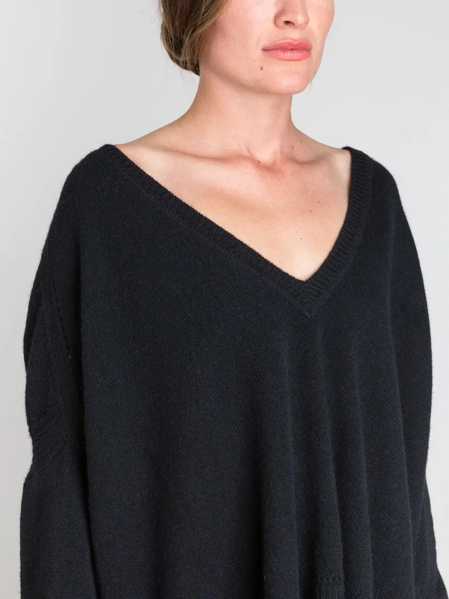 square v-neck sweater - black
