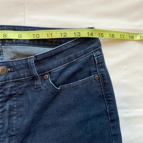 Talbots Flawless Five-Pocket Jeans Women 6 Bootcut Curvy Stretch Dark Blue Denim