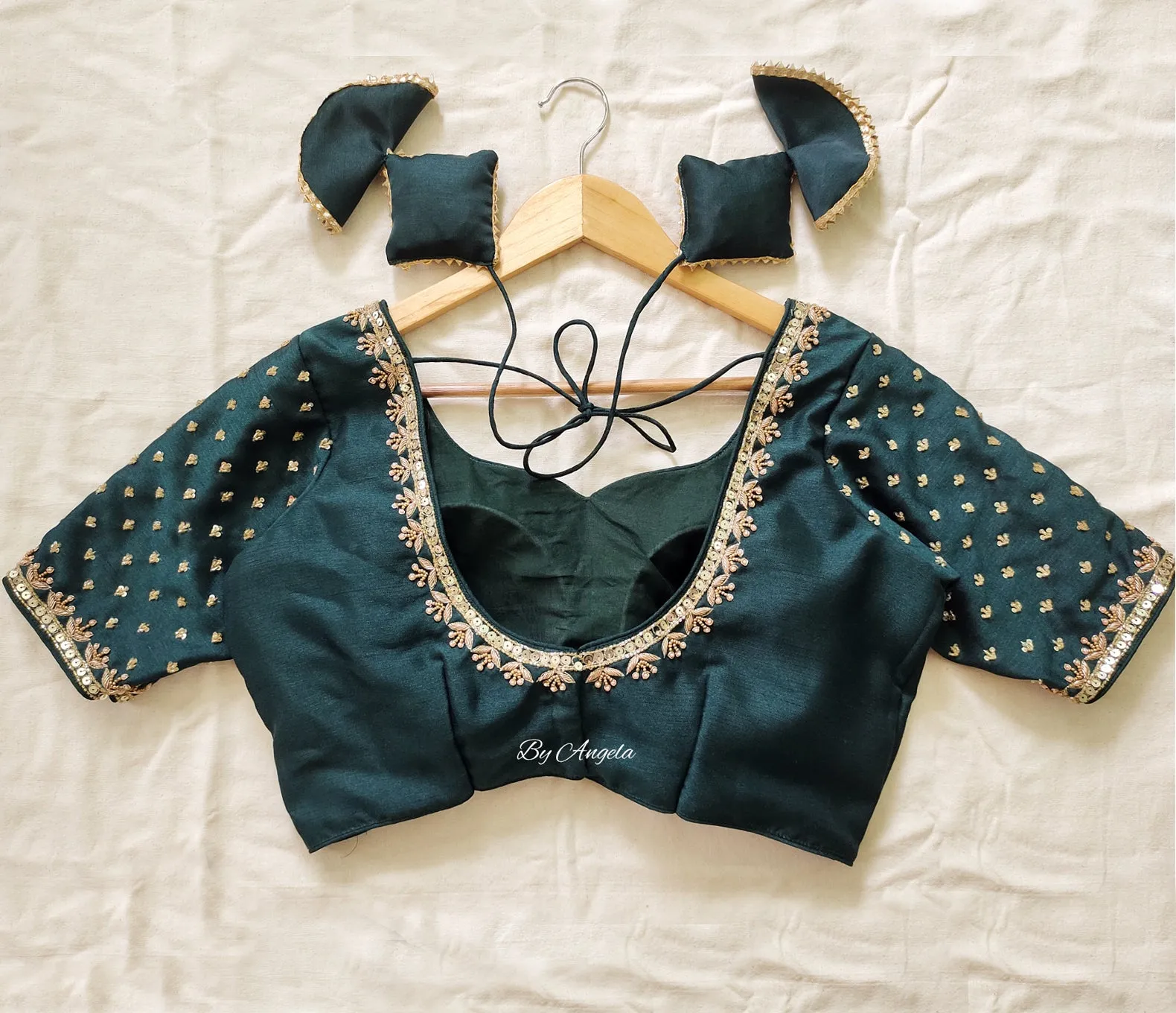Tiny Buta Blouse - Bottle Green