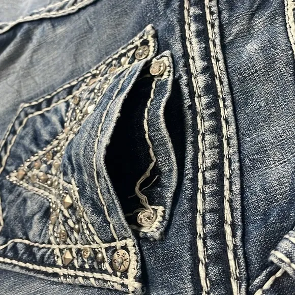 Vigoss Dublin Bootcut Jeans 11 x 33 Long Stretch Double Back Pockets Embellished