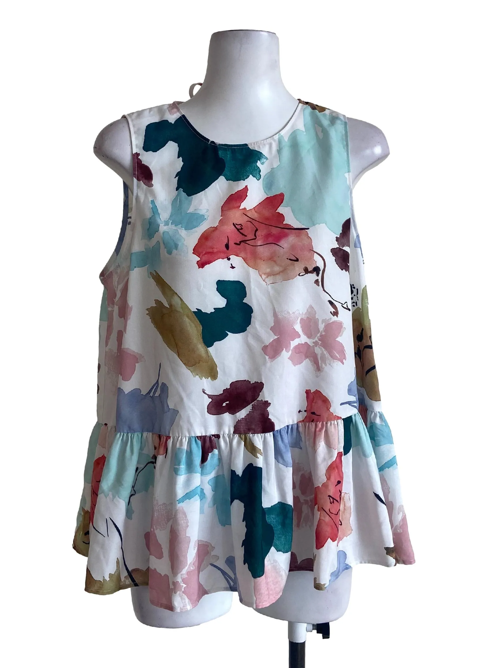 White Flower Peplum Top LB