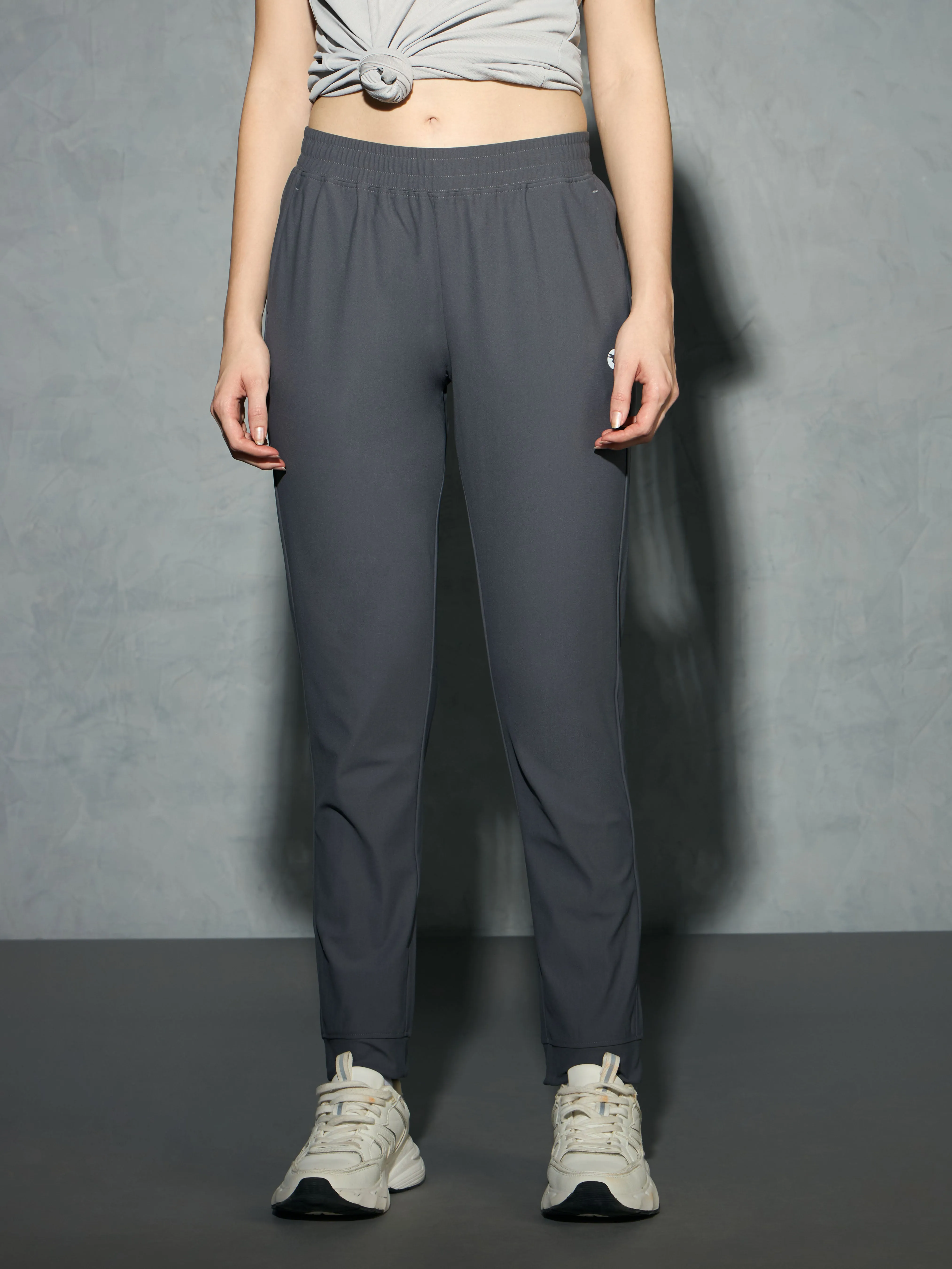 Women Solid Slim Fit Joggers with DURACOOL 