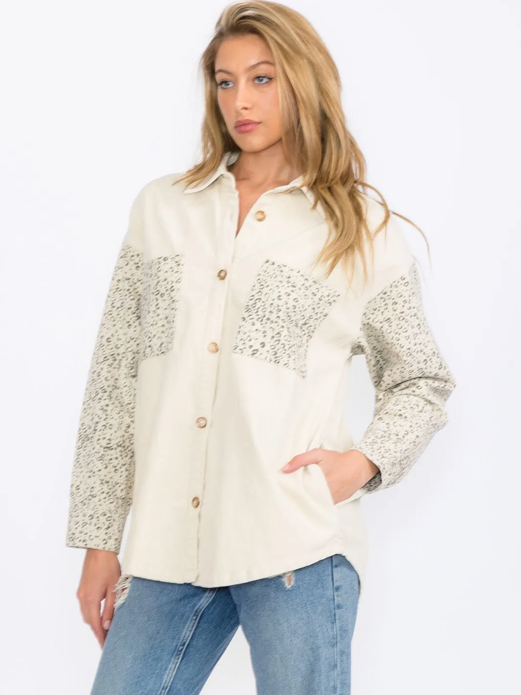 WOMEN'S LONG SLEEVE BUTTON UP FRONT POCKET ANIMAL PRINT CORDUROY SHIRT